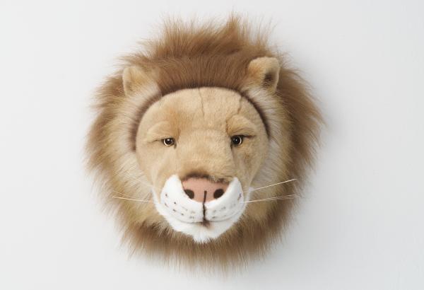 LION SMALL CESAR